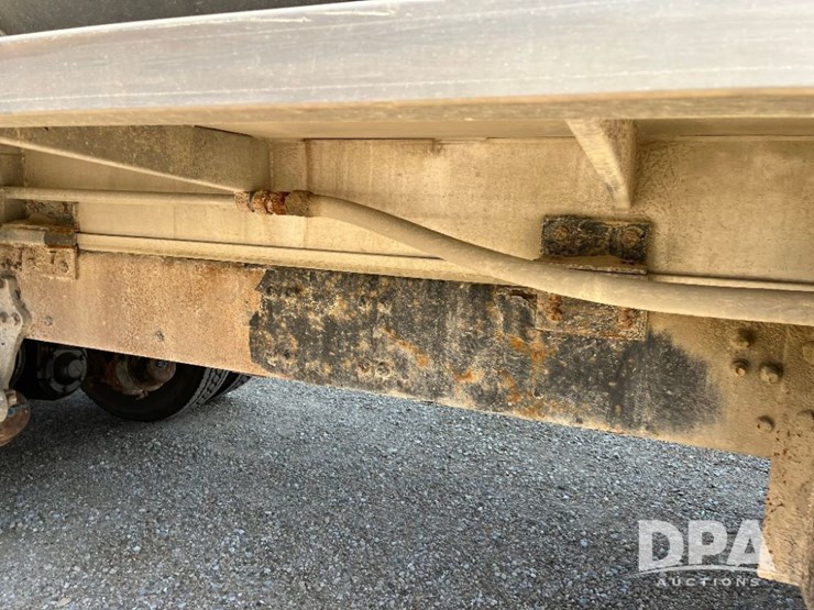 2009-sterling-feed-truck-(jn2573,-unit-2018)-image-42