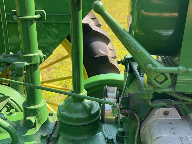 john-deere-model-b-image-32