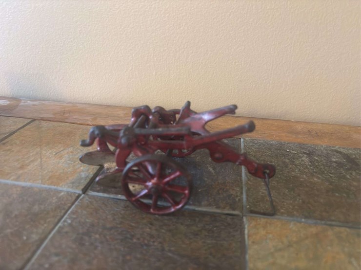 (2)-wheel-barrow-and-oliver-plow-image-2