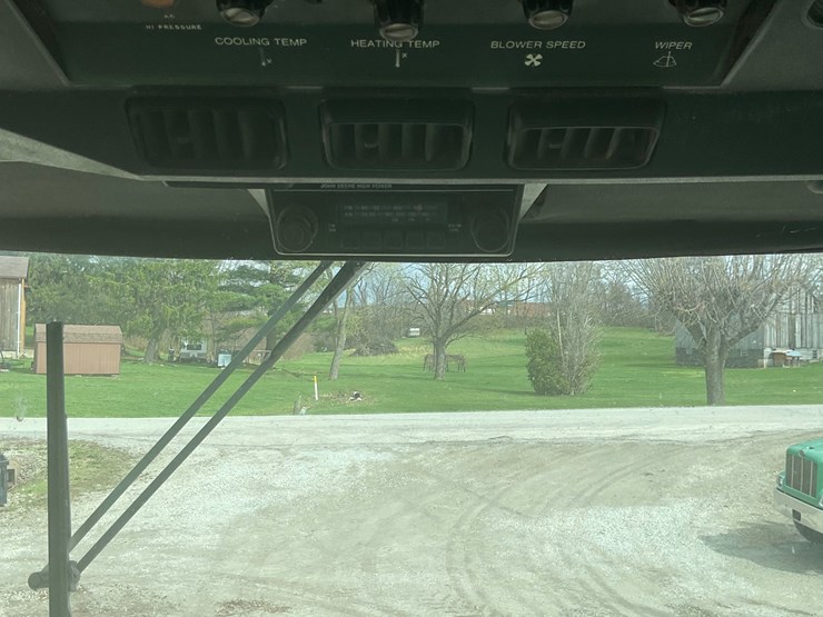2016-john-deere-6620-titan-ii-image-15