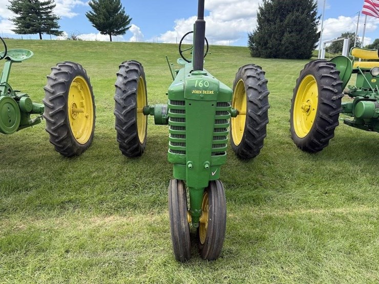 john-deere-b-image-2
