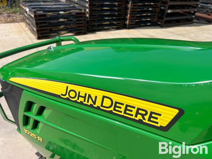 2018-john-deere-1025r-image-9