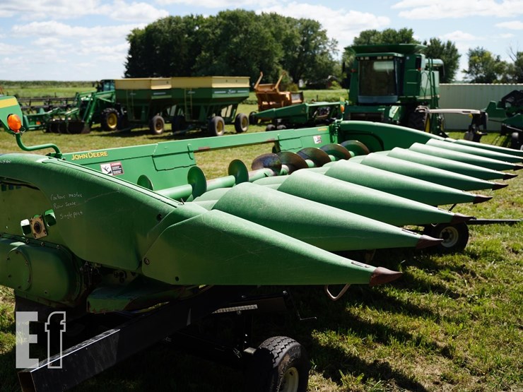 john-deere-608c-image-2