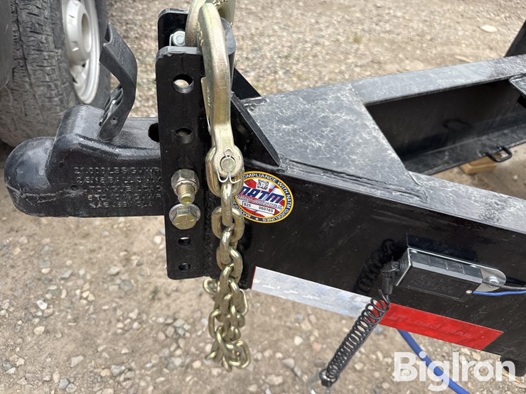 2025-load-trail-tri/a-car-hauler-trailer-image-10