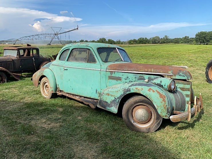 1939-pontiac-image-1