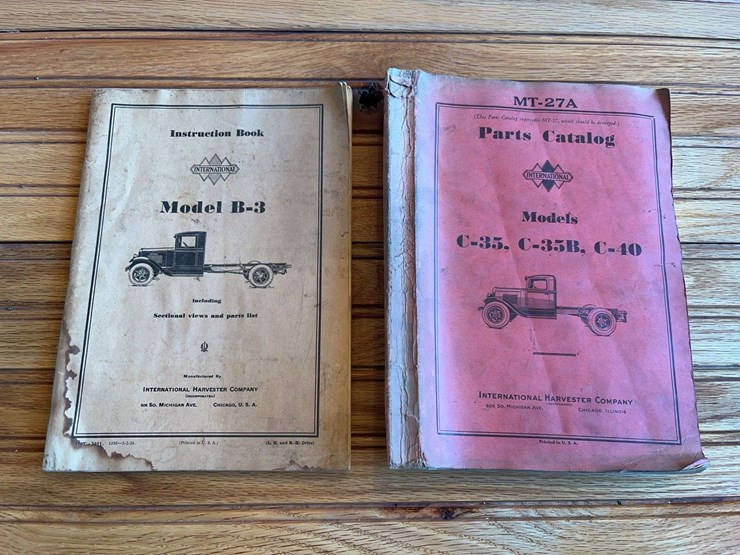 (2)-international-truck-manuals-image-1