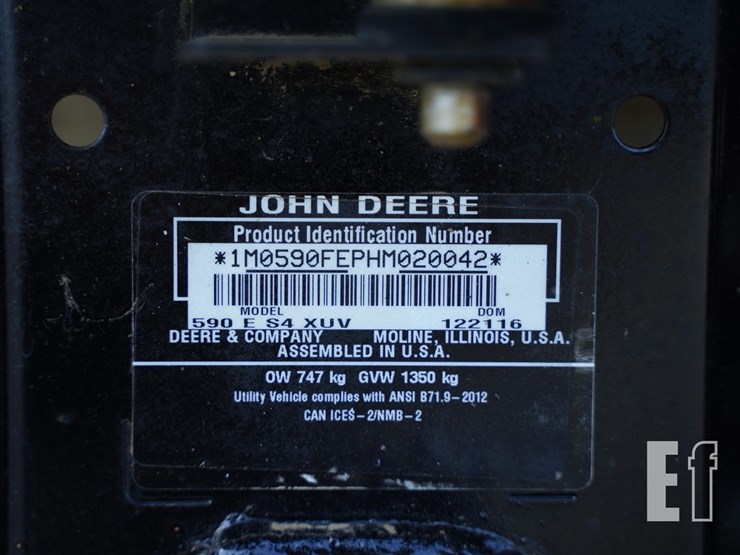 2017-john-deere-gator-image-30