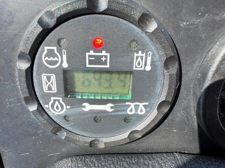 2022-john-deere-1600-image-43