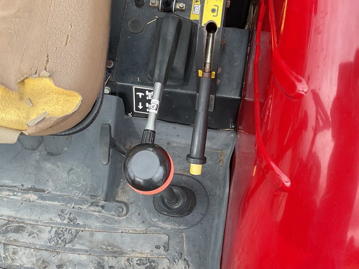 2014-case-ih-lx132-image-9