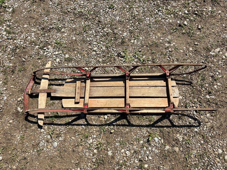 (4)-sleds-image-13