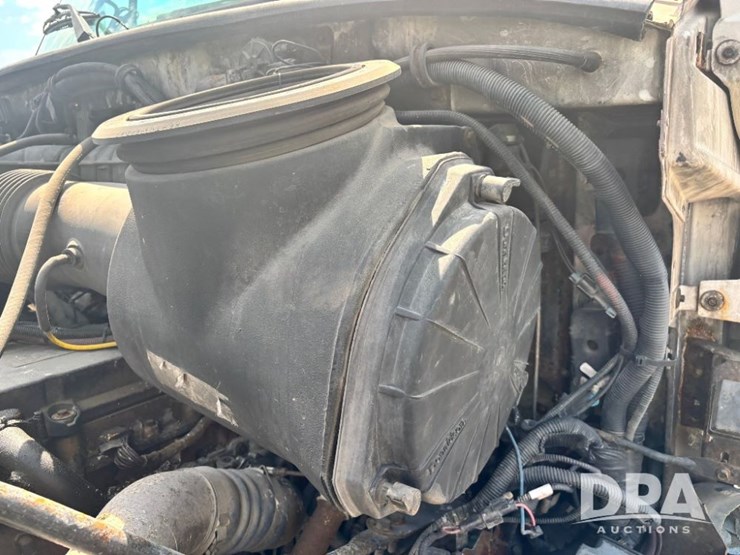 2005-sterling-dry-tender-truck-(gp11242,-unit-111565)-image-70