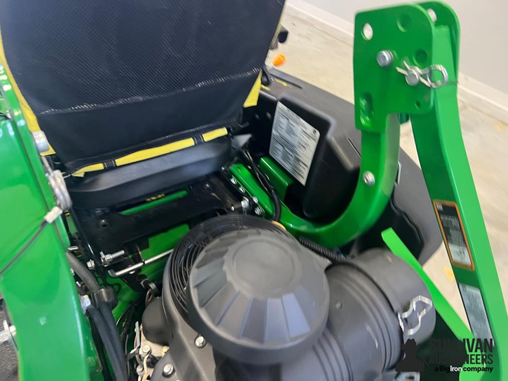 2021-john-deere-z930m-image-13