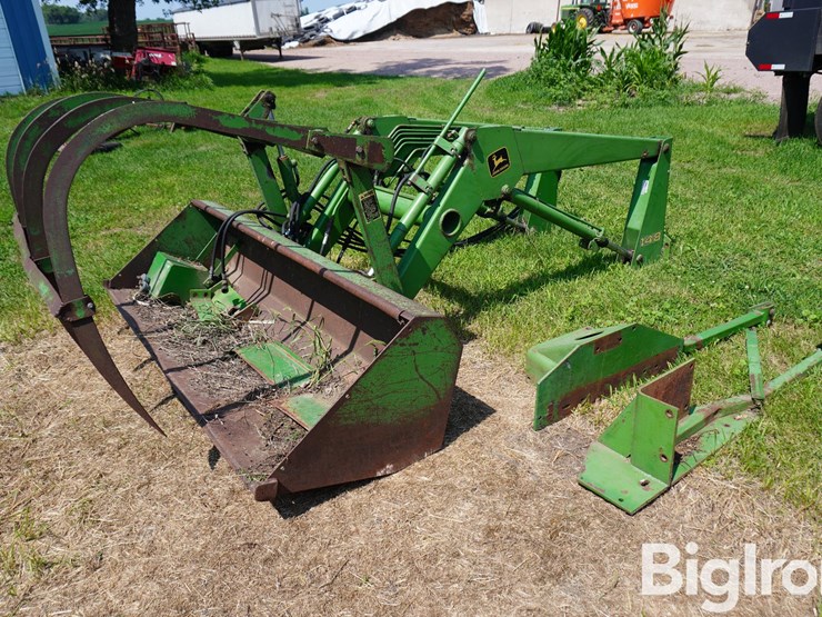 john-deere-148-image-1
