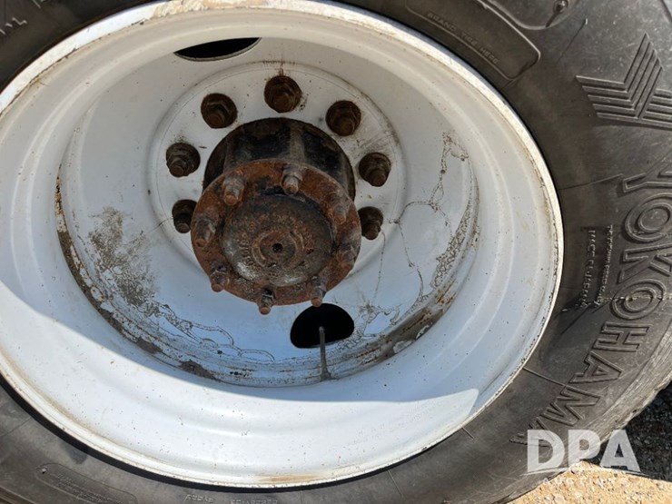 2009-sterling-feed-truck-(jn2573,-unit-2018)-image-45