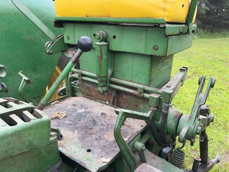 1958-john-deere-520-image-44