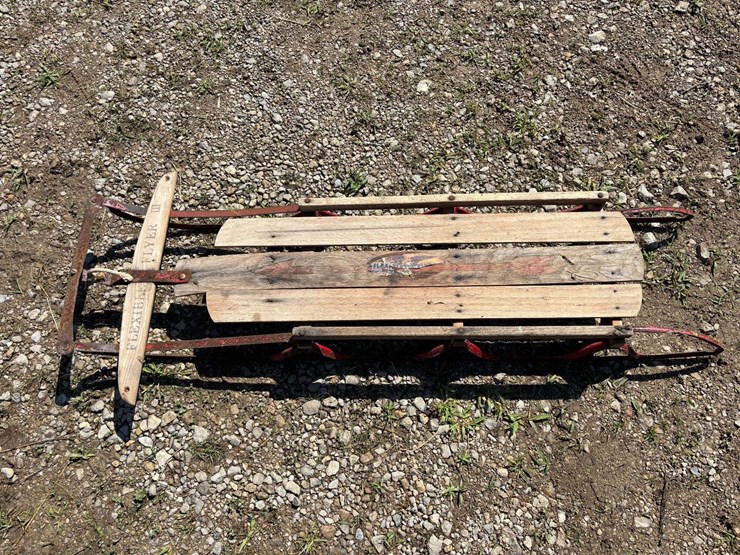 (4)-sleds-image-10