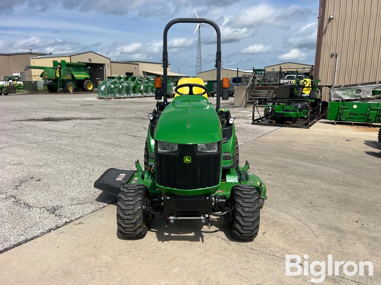 2016-john-deere-1025r-image-2