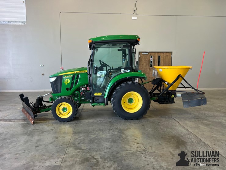 2021-john-deere-3046r-image-8