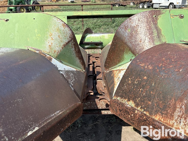 john-deere-844-image-16