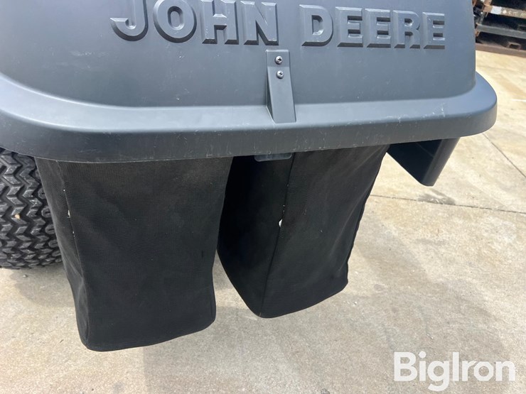 2018-john-deere-x590-image-16