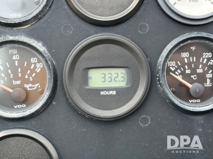 2015-b-b-dry-tender-trailer-(jn2633)-image-55
