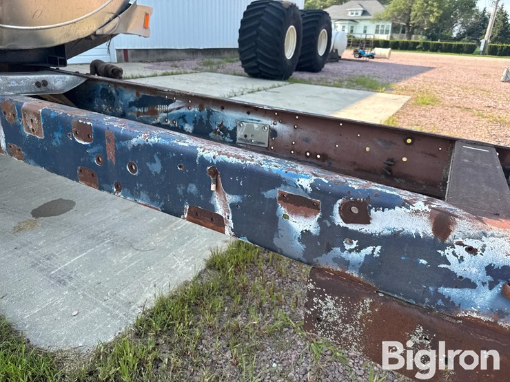 stainless-steel-t/a-tanker-tailer-image-17