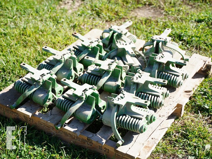john-deere-11-image-3