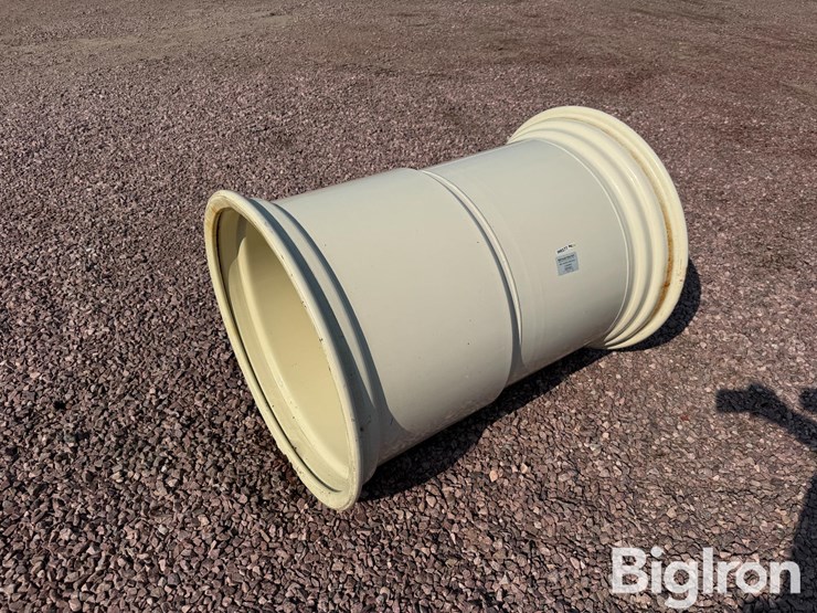 unverferth-44x32-grain-cart-rim-image-3