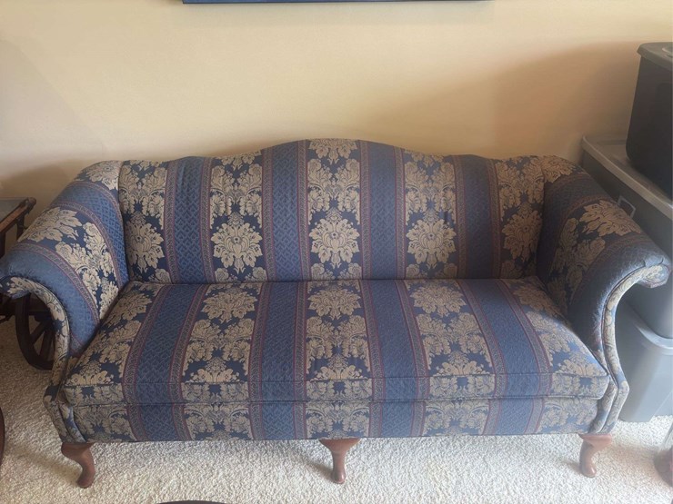 blue-couch-image-1