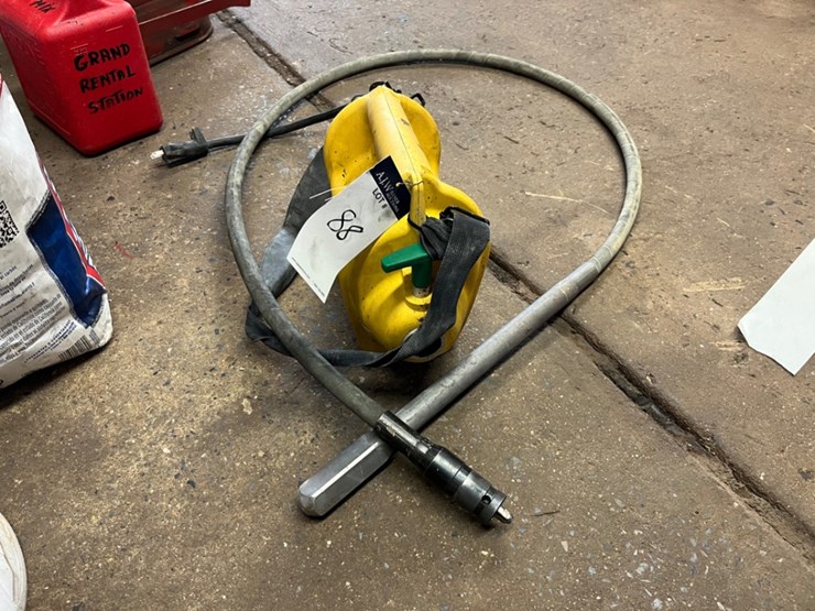 wacker-neuson-electric-handheld-concrete-vibrator-image-1