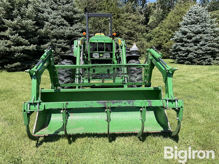 2010-john-deere-6115d-image-2
