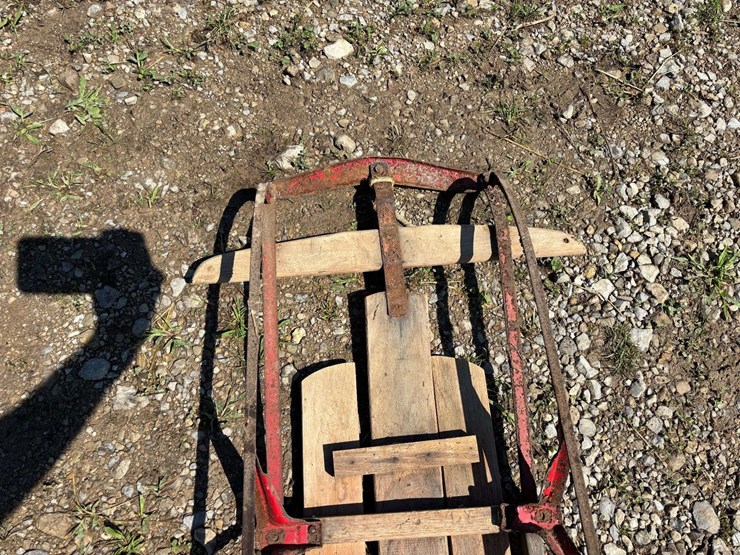 (4)-sleds-image-14