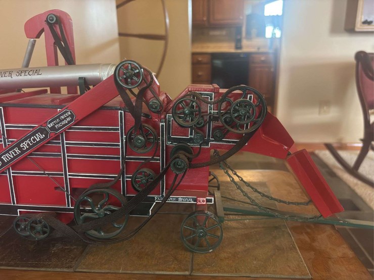 1/16-red-river-special-threshing-machine-teeswater-image-12