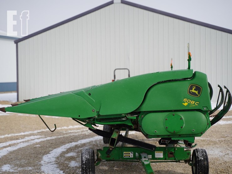 2010-john-deere-608c-image-2