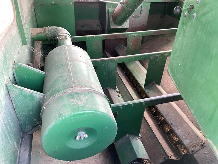1988-john-deere-6620-image-26