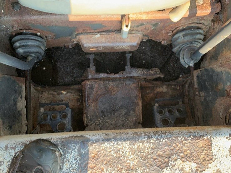 2004-bobcat-t190-image-42