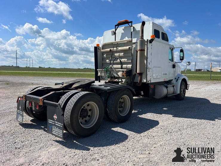 2005-international-9400i-t/a-truck-tractor-image-5