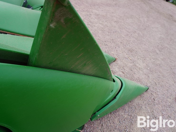 2009-john-deere-608c-stalkmaster-image-16