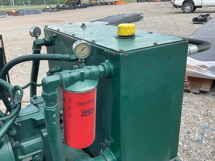 john-deere-4045t-image-9