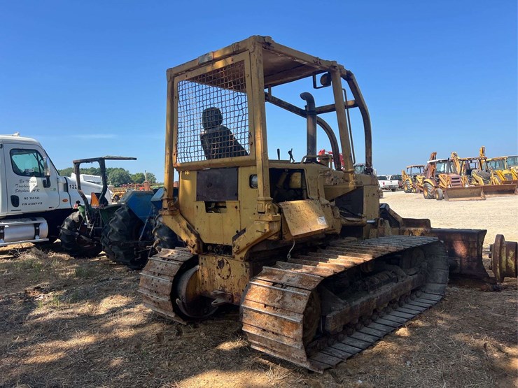 komatsu-d31p-17-image-4
