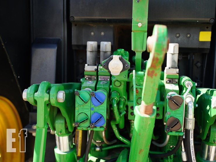 2018-john-deere-6120m-image-24