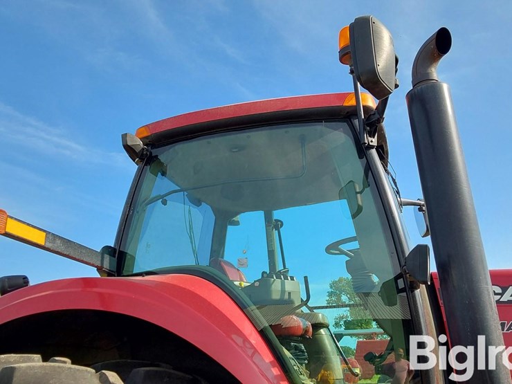 2010-case-ih-magnum-215-image-13