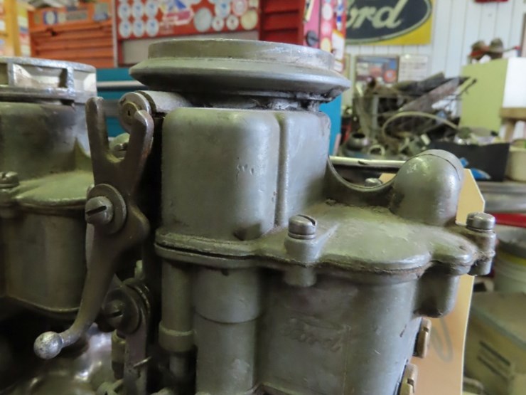 offenhauser-flathead-intake-with-carbs-image-6