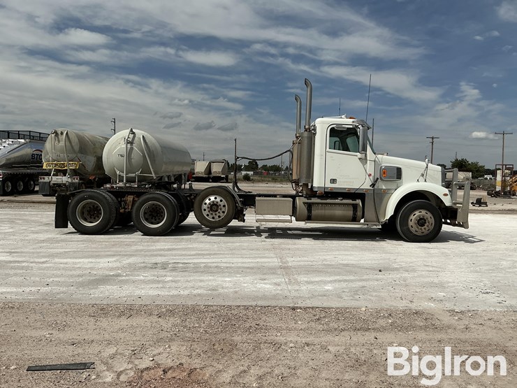 2017-freightliner-coronado-132-image-4