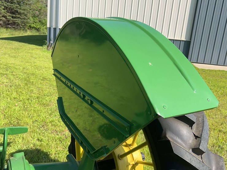 john-deere-model-b-image-55
