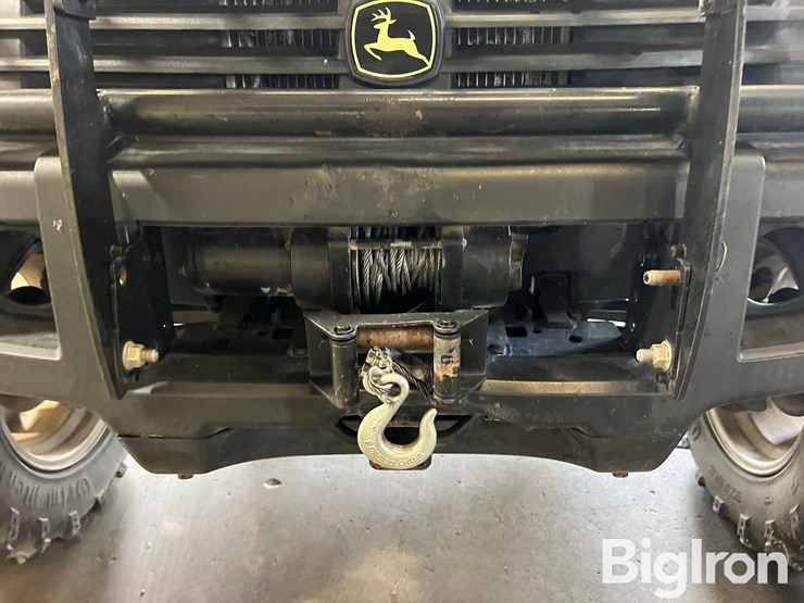 2011-john-deere-gator-image-12