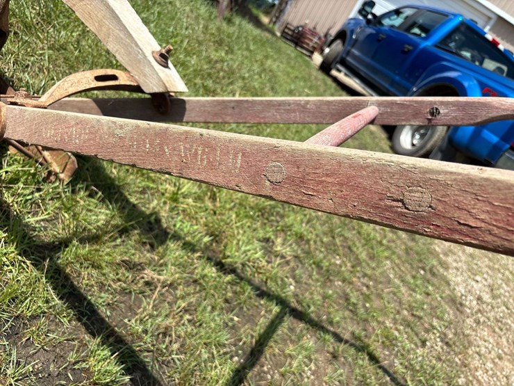 oliver-404-13”-walking-plow-image-26