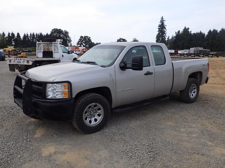 2008-chevrolet-silverado-image-1