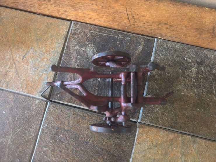 (2)-wheel-barrow-and-oliver-plow-image-4