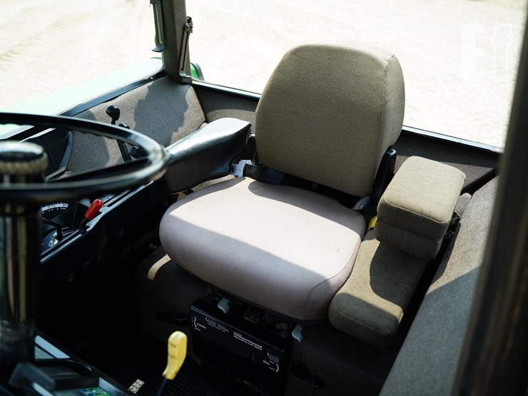 1989-john-deere-4455-image-27